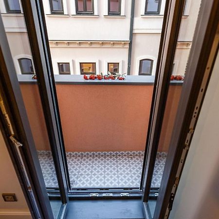 Central Mo Apartment Istanbul Exterior photo